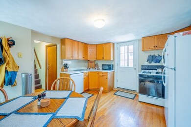 82 Sciarappa St unit 2, Cambridge, MA 02141 - photo 3