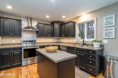 5696 Cypress Point Dr, Grand Forks, ND 58201 - photo 7