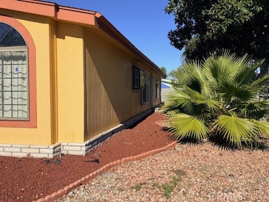 1400 Camino Real Cir, Hemet, CA 92543 - photo 3