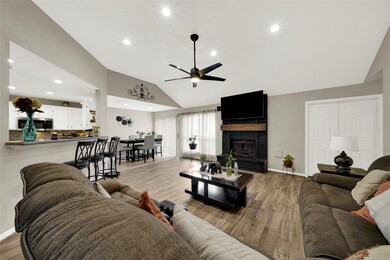 16306 Salinas Ln, Houston, TX 77095 - photo 3