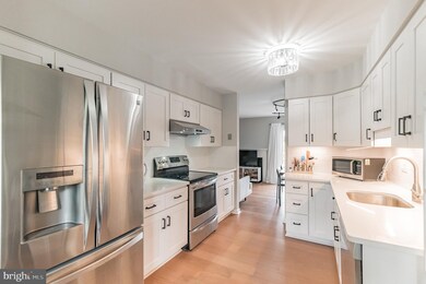 304B Locust St SE unit 13, Vienna, VA 22180 - photo 6