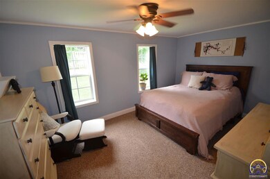 3515 SW Huntoon St, Topeka, KS 66604 - photo 6