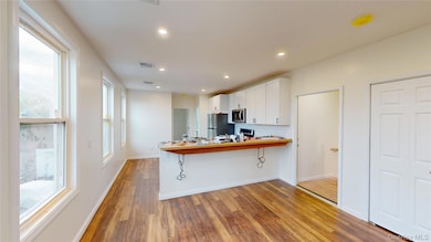 24 5th St unit 2, New Rochelle, NY 10801 - photo 3