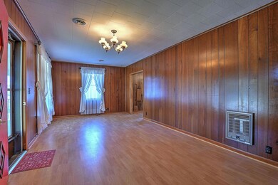 1437 E Sevier-5