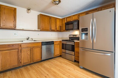 15 Indian Rock Rd, MerriMacK, NH 03054 - photo 2