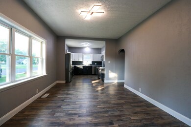 1602 Huron St, Elkhart, IN 46516 - photo 3