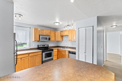 329 E 14th Avenue 5