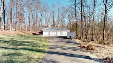 Detached 4 Garage Shop