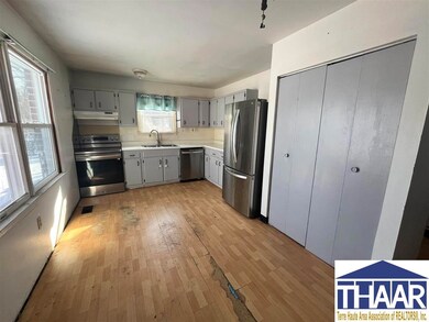 1470 S 11th St, Terre Haute, IN 47802 - photo 5