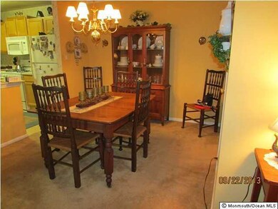 310 Wedgewood Cir, Belford, NJ 07718 - photo 7