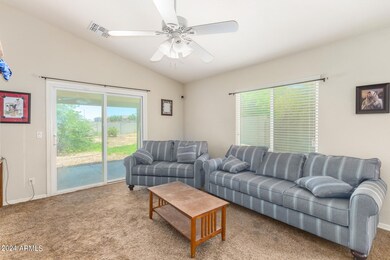 12 - Wayland 2704