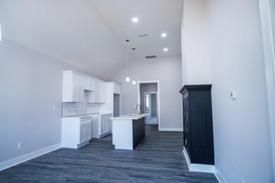 1429 W 4th St, Anderson, IN 46016 - photo 5