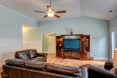746 Liberty Landing Way-large-007-9-DSC