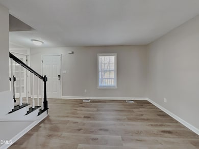 120 Hocutt Dr, Clayton, NC 27520 - photo 4