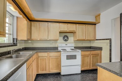 gregory kitchen