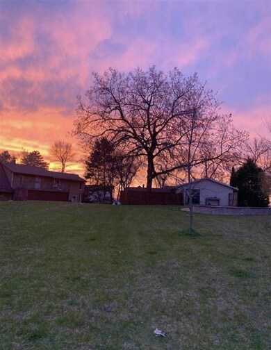 2918 Camp Leonard Rd, Mc Farland, WI 53558 - photo 4