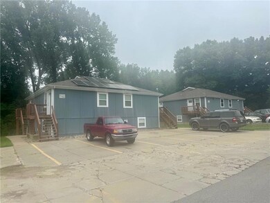 1102 N 4th St, Lansing, KS 66043 - photo 4