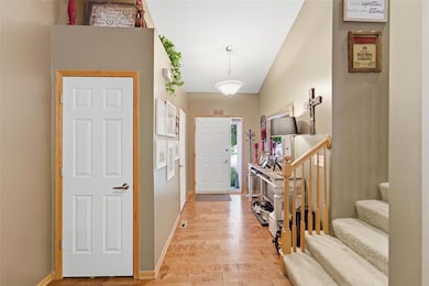 6034 Sheffield Cir, Johnston, IA 50131 - photo 4