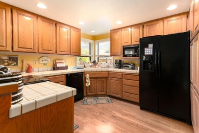 1530 NW Thompson Way, Grants Pass, OR 97526 - photo 7