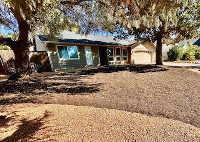 1938 NE Curtis Dr, Bend, OR 97701 - photo 4