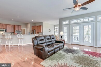 9038 Swans Creek Way, Lorton, VA 22079 - photo 6