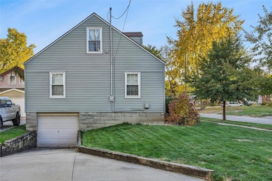 1347 44th St, Des Moines, IA 50311 - photo 3