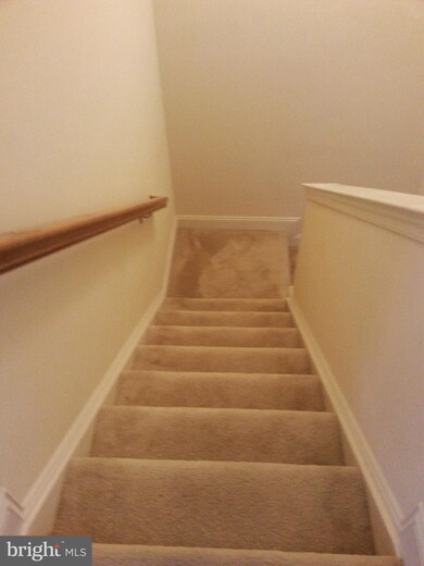 4907 Potomac Highlands Cir unit 140, Triangle, VA 22172 - photo 3