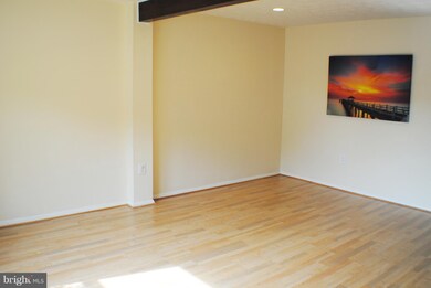 10606 Delfield Ct, Laurel, MD 20723 - photo 2