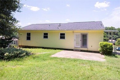 4641 Balsam Ct, Gastonia, NC 28052 - photo 4