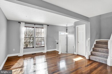 702 Pine Drift Dr, Odenton, MD 21113 - photo 5