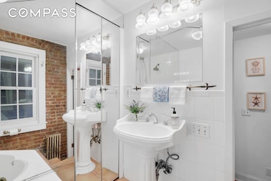 220 E 82nd St unit 4RW, New York, NY 10028 - photo 7