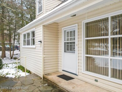 621 Prices Dr, Cresco, PA 18326 - photo 4