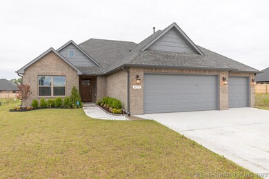 Lovely, Curb Appeal!