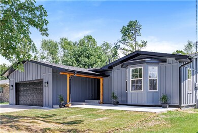 1110 NW G St, Bentonville, AR 72712 - photo 2