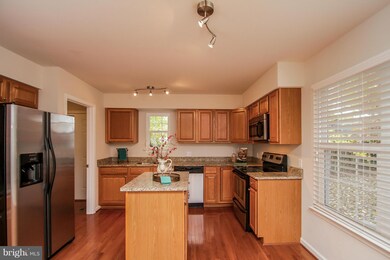 10903 Heatherwood Dr, Spotsylvania, VA 22553 - photo 6