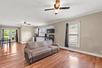 3010 Curtis St-6