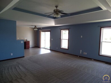 4516 SW Misty Harbor Dr, Topeka, KS 66610 - photo 6