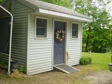 33 Thompson St, Monson, MA 01057 - photo 4