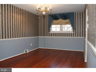 1320 Rainer Rd, Brookhaven, PA 19015 - photo 6