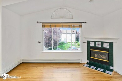 05-Living Room_ETL1686