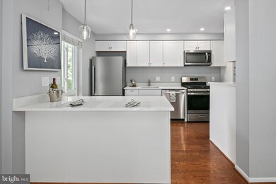 11827 Breton Ct unit 22D, Reston, VA 20191 - photo 5