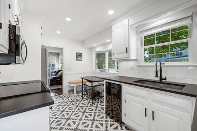 13 Florence St, Hudson, MA 01749 - photo 7