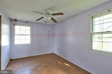 15757 Pointer Ridge Dr, Bowie, MD 20716 - photo 3