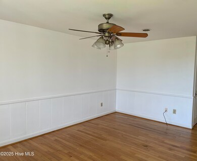 133 SE 48th St unit 3, Oak Island, NC 28465 - photo 3