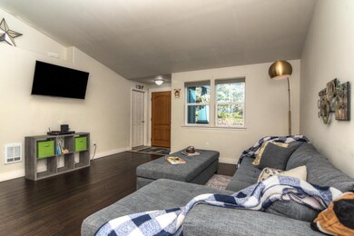 60983 Lodgepole Dr, Bend, OR 97702 - photo 3