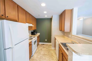 3953 Picasso Ct unit 3953, Charlotte, NC 28205 - photo 7