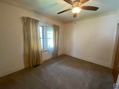 333 SW Roosevelt St, Topeka, KS 66606 - photo 6