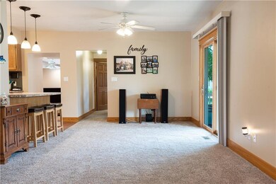 514 E 4th St S, Newton, IA 50208 - photo 7