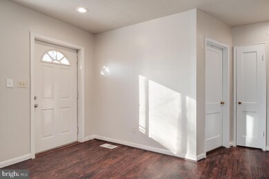 1002 Highview Dr, Capitol Heights, MD 20743 - photo 6