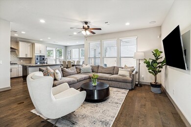 1915 Barrel Oak Dr, Houston, TX 77080 - photo 4